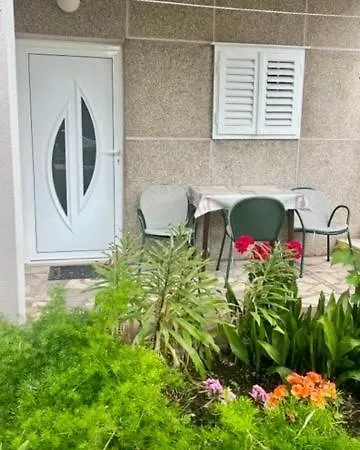Apartment Vela