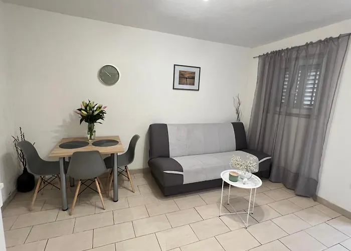 Vela Appartamento Makarska