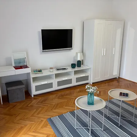 Vela Апартаменти *